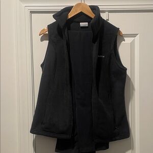 Columbia Women's Black Fleece Set